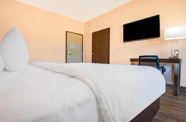 Royal Inn & Suites Адайрсвилл Экстерьер фото