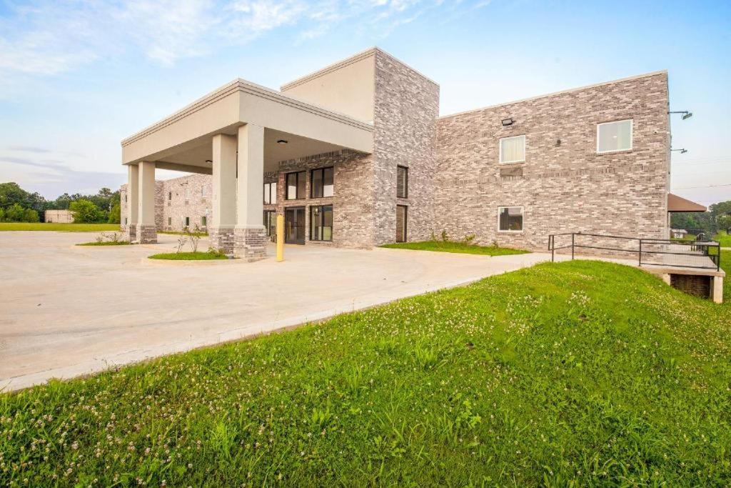 Royal Inn & Suites Адайрсвилл Экстерьер фото